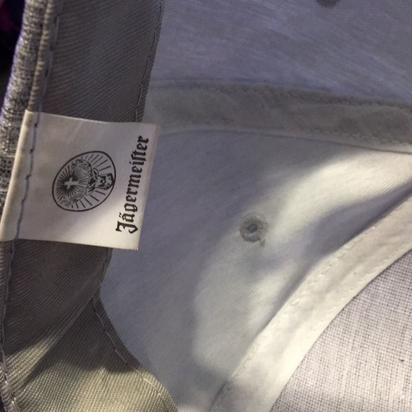 Nice hat - Picture 5 of 6